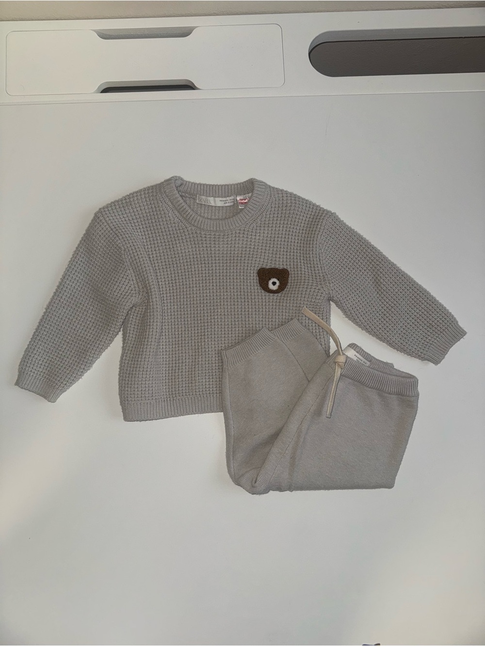 NWOT Zara Baby Knit Sweater & Jogger Set - Light Gray with Bear Patch